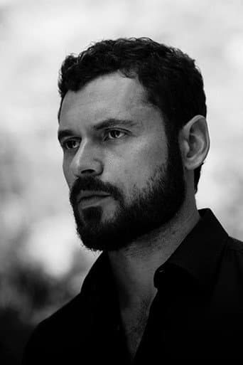 Adan Canto fotoğrafı