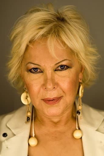Suzan Avcı fotoğrafı