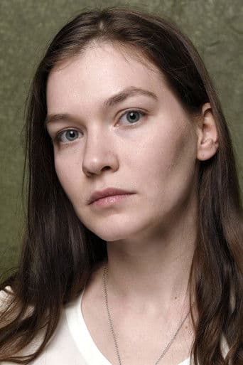 Hannah Gross fotoğrafı