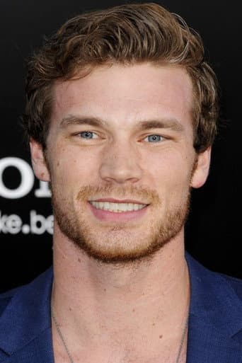 Derek Theler fotoğrafı