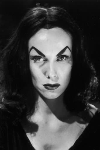 Maila Nurmi fotoğrafı