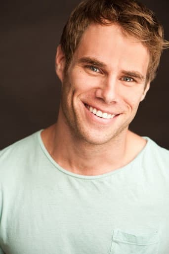 Matthew Wilkas fotoğrafı