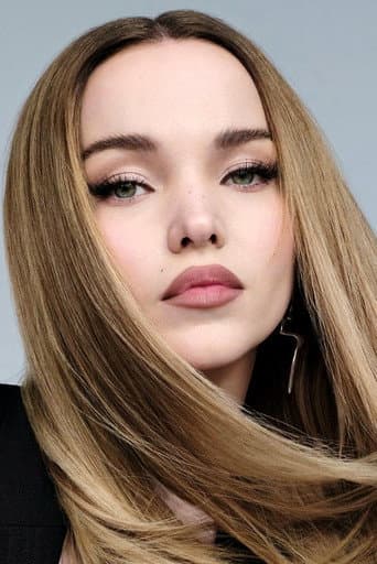 Dove Cameron fotoğrafı