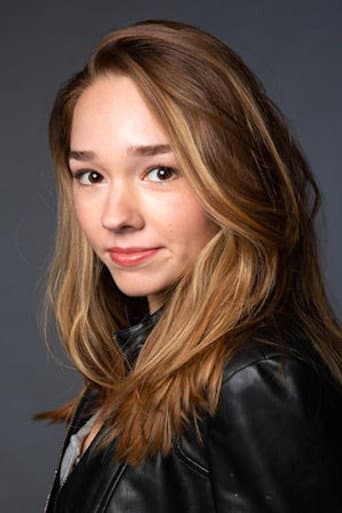Holly Taylor fotoğrafı