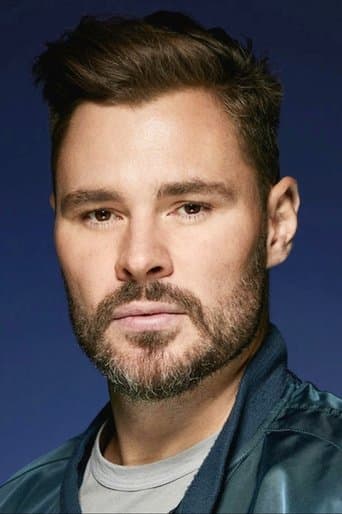 Patrick John Flueger fotoğrafı