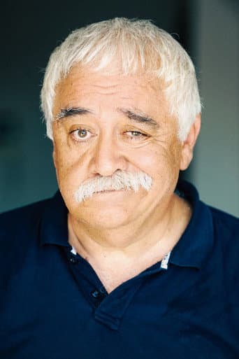 Levent Kırca fotoğrafı