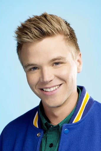 Brett Davern fotoğrafı