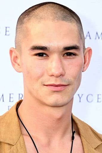 Booboo Stewart fotoğrafı