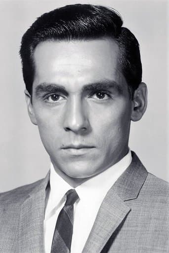 Perry Lopez fotoğrafı