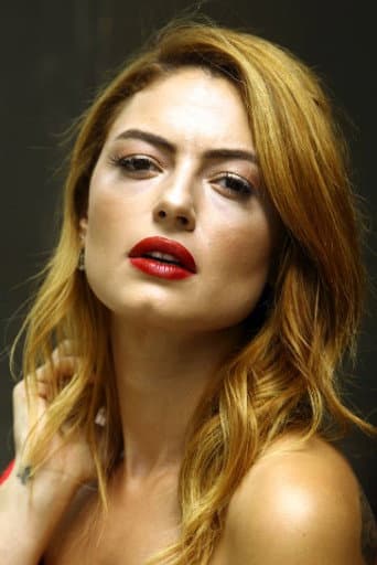 Hazal Şenel fotoğrafı
