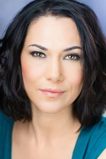 Kyra Zagorsky fotoğrafı