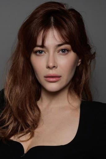 Elena Satine fotoğrafı