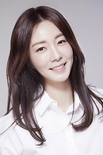 Jung Ji-yoon fotoğrafı