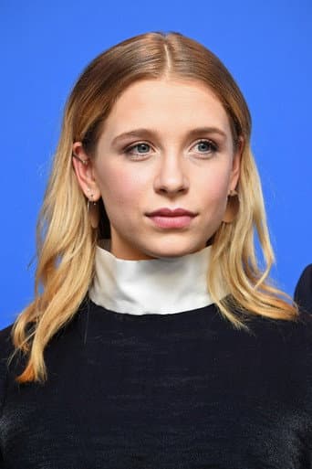 Lena Klenke fotoğrafı