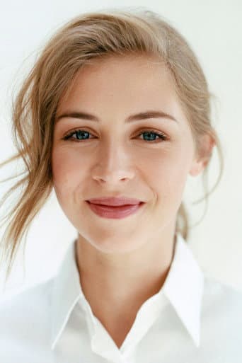 Hermione Corfield fotoğrafı
