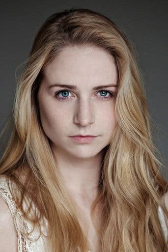 Niamh Algar fotoğrafı