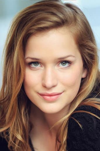 Elizabeth Lail fotoğrafı