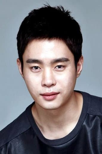 Kim Dong-yeong fotoğrafı