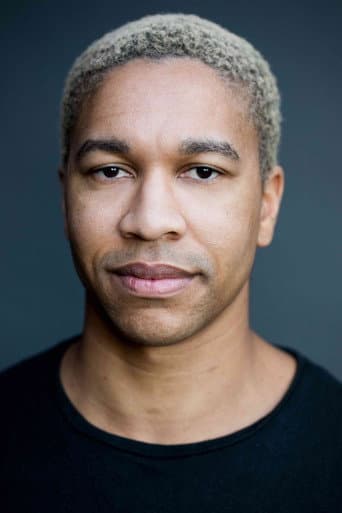 Aaron Moten fotoğrafı