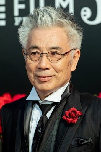 Issei Ogata fotoğrafı