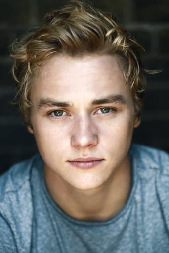 Ben Hardy fotoğrafı