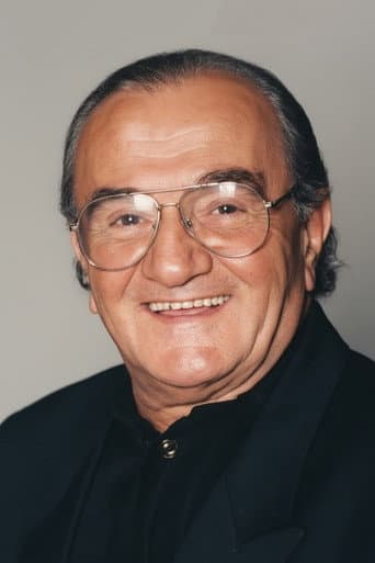 İsmet Ay fotoğrafı