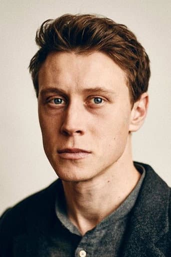 George MacKay fotoğrafı