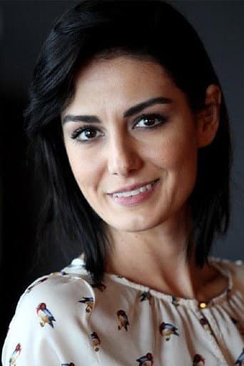 Özlem Yılmaz fotoğrafı