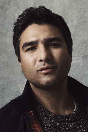 Nick Mohammed fotoğrafı