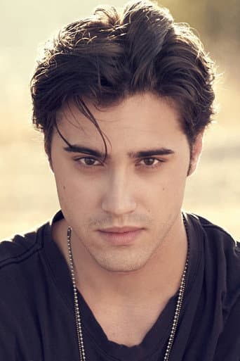 Ryan McCartan fotoğrafı