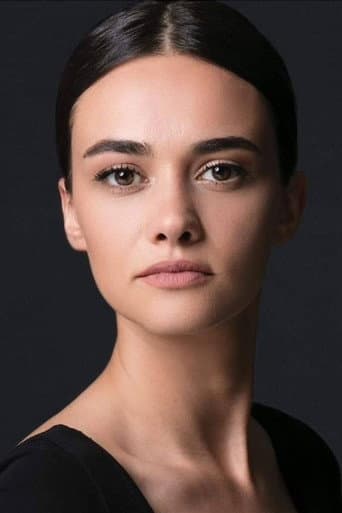 Hande Soral fotoğrafı