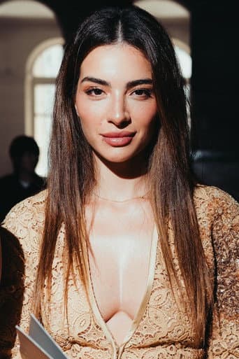 Melisa Aslı Pamuk fotoğrafı