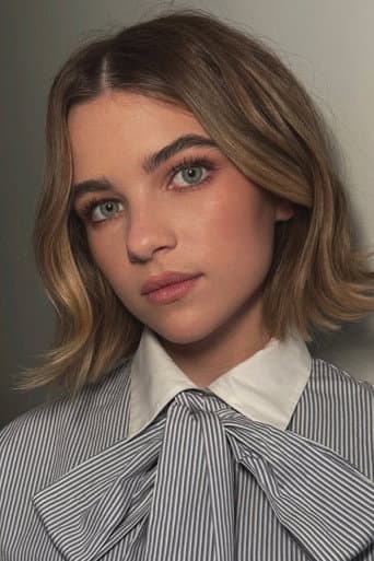Raegan Revord fotoğrafı