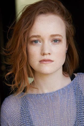 Liv Hewson fotoğrafı
