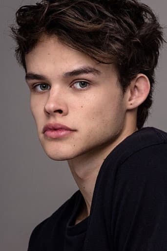 Curran Walters fotoğrafı