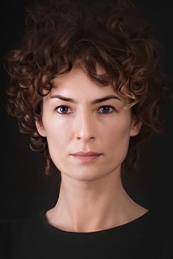 Özlem Düvencioğlu fotoğrafı