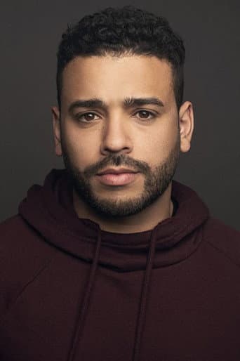 Ryan Broussard fotoğrafı