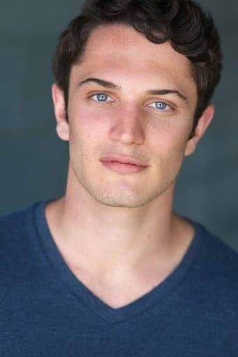 Colin Woodell fotoğrafı