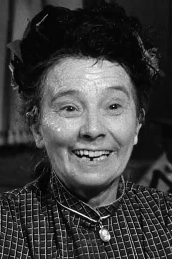 Yvonne Claudie fotoğrafı