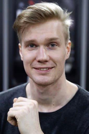Joonas Suotamo fotoğrafı