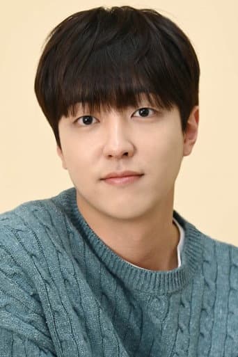 Lee Yoo-jin fotoğrafı