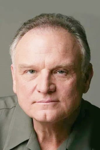 Bill Smitrovich fotoğrafı