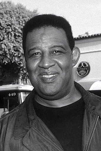 Frank McRae fotoğrafı