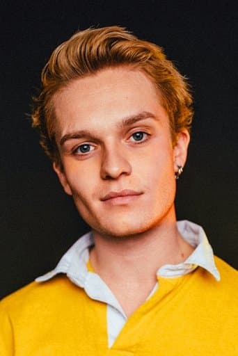 Tom Glynn-Carney fotoğrafı
