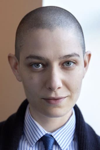 Asia Kate Dillon fotoğrafı