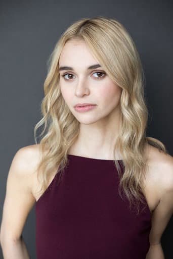 Nikki Roumel fotoğrafı