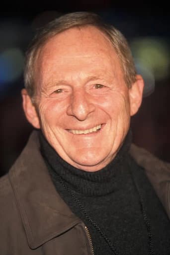 Simon Wincer fotoğrafı