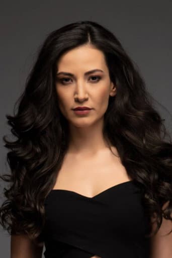 Cemre Melis Çınar fotoğrafı