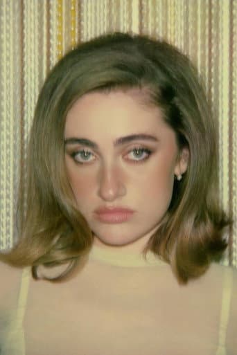 Rachel Sennott fotoğrafı