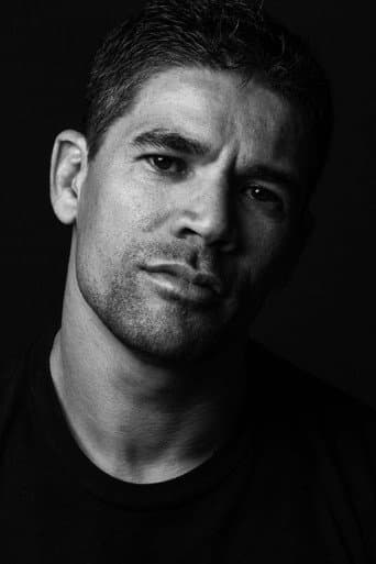 Grant Powell fotoğrafı